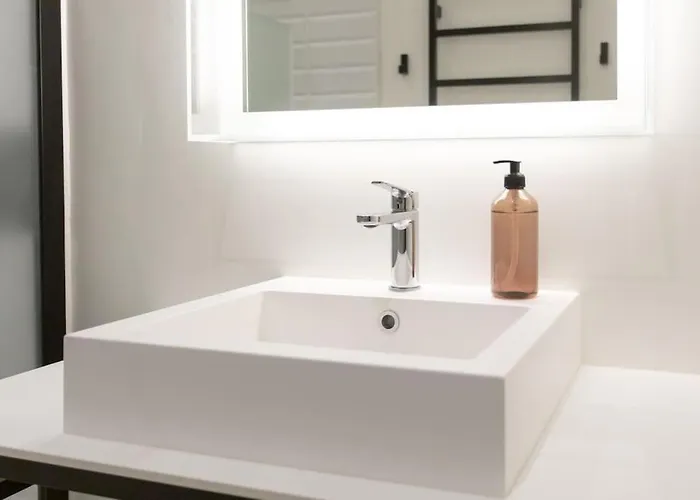 #8 Promenade 1min 2rooms/parking/terrace/wifi